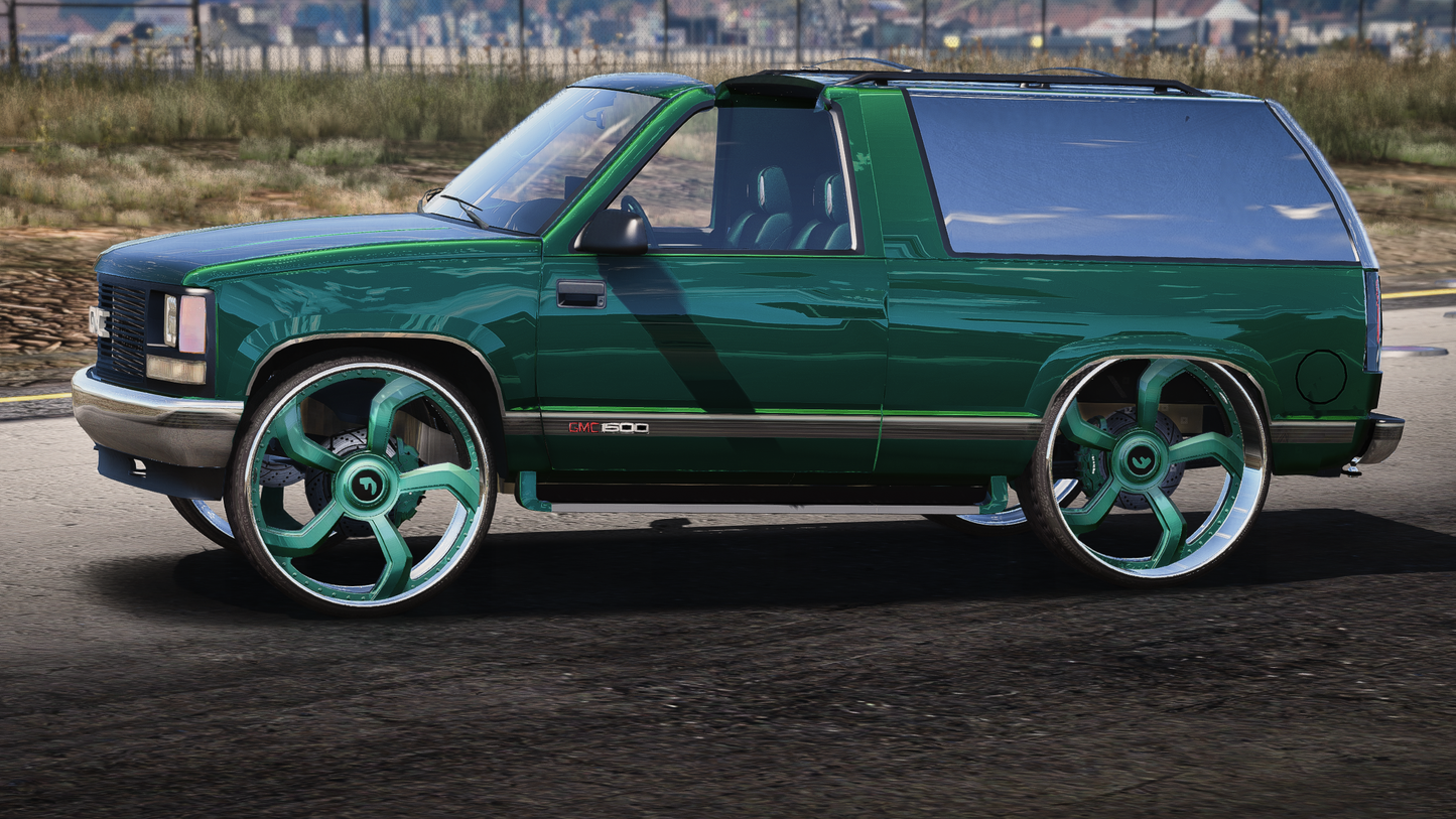 94 Yukon Wit Da Bass and Trailer